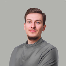 Деркач Эдуард Анатольевич, стоматолог-хирург