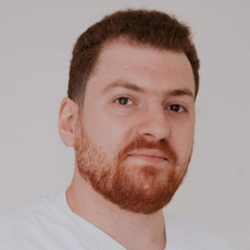 Атоян Гор Арамович, стоматолог-хирург