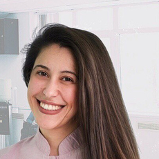 Дарбинян Наира Хачатуровна, стоматолог-терапевт