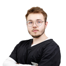 Чичеров Никита Денисович, стоматолог-терапевт