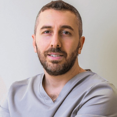 Восканян Армен Юрикович, стоматолог-терапевт