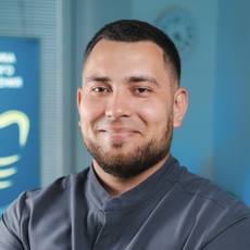 Ахтемов Эрнест Фемийевич, стоматолог-хирург