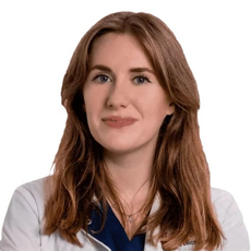 Аксенова Ксения Владимировна, стоматолог-хирург