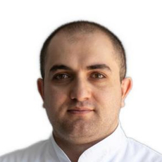 Эминов Махамад Исмаилович, стоматолог-терапевт