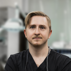 Салин Артём Евгеньевич, стоматолог-хирург