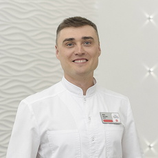 Оборок Иван Юрьевич, стоматолог-хирург
