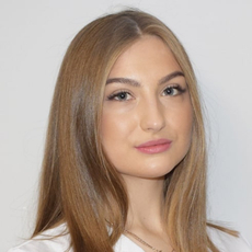 Поникарова Анастасия Алексеевна, стоматолог-терапевт