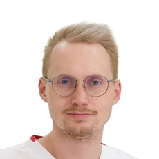 Топчиев Никита Сергеевич, стоматолог-терапевт