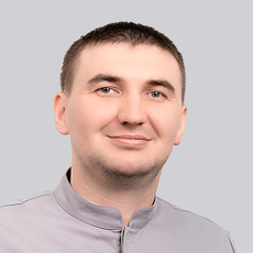 Михайлов Максим Леонидович, стоматолог-хирург