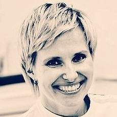 Евстратова Лариса Владимировна, стоматолог-терапевт