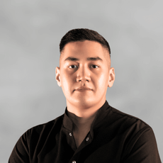 Толубаев Азамат Махаматович, стоматолог-хирург