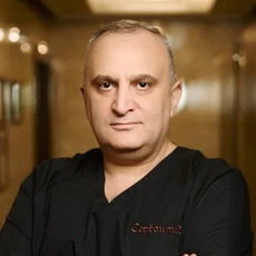 Григорян Рафаел Самвелович, стоматолог-хирург