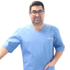 Ильдарханов Гадель Равилевич, стоматолог-терапевт