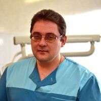 Сушенцов Сергей Николаевич, стоматолог-терапевт