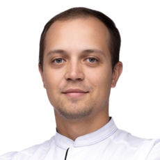 Гадалов Денис Александрович, стоматолог-ортопед