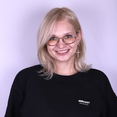 Попова Мария Владимировна, стоматолог-терапевт