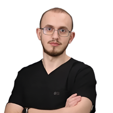 Рыбалко Иван Андреевич, стоматолог-терапевт