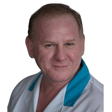 Новиков Анатолий Васильевич, стоматолог-терапевт