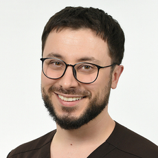 Седракян Арсен Артемович, стоматолог-терапевт