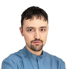 Домбровский Роман Эдуардович, ортопед