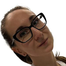 Крючина Дарья Сергеевна, стоматолог-терапевт