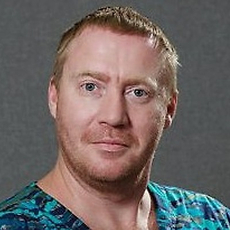 Чижов Максим Геннадьевич, стоматолог-хирург