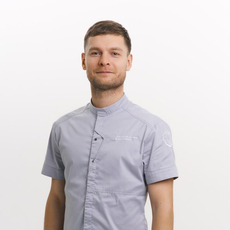 Закиров Булат Фаритович, стоматолог-хирург