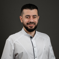 Балаян Арсен Суренович, стоматолог-хирург