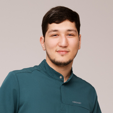 Хасанов Мухаммад Саидакпарович, стоматолог-хирург