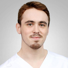 Бахитов Булат Альбертович, стоматолог-терапевт