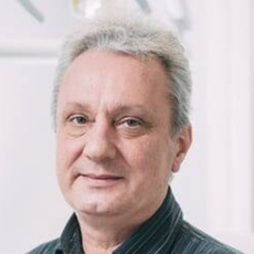 Земцов Юрий Иванович, стоматолог-терапевт