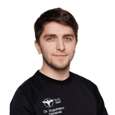 Сугурбеков Джабраил Сугурбекович, стоматолог-терапевт