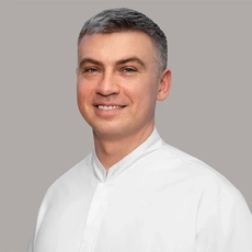 Кузьменков Василий Анатольевич, стоматолог-хирург