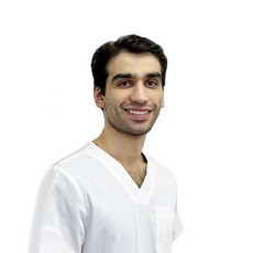 Яхъяев Исламбек Муратбекович, стоматолог-хирург