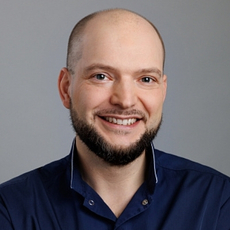 Петренко Владимир Анатольевич, пластический хирург