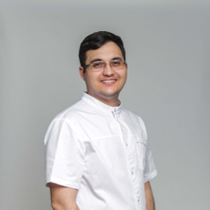 Ульмаскулов Артур Вадимович, стоматолог-ортопед