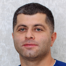 Гомцян Роберт Амбарцумович, стоматолог-терапевт