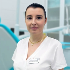 Гордиенко Александра Дмитриевна, стоматолог-терапевт