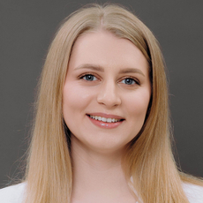 Казаченко Оксана Эдуардовна, стоматолог-терапевт