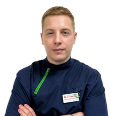 Черноиваненко Никита Сергеевич, стоматолог-терапевт
