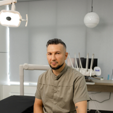 Янбердин Руслан Рамилевич, стоматолог-хирург