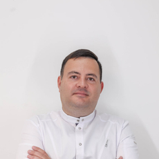 Асанович Жан Олегович, стоматолог-терапевт