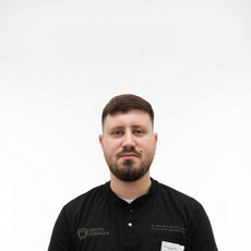 Михаель Эхаб Мерзек Гад, стоматолог-терапевт