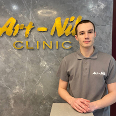 Перов Олег Ильич, стоматолог-хирург