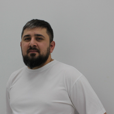 Абазов Руслан Рашидович, стоматолог-терапевт