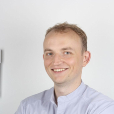 Козадаев Сергей Игоревич, стоматолог-хирург