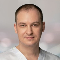 Жаренов Илья Александрович, стоматолог-хирург
