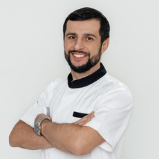 Бабаев Руслан Закирович, стоматолог-хирург