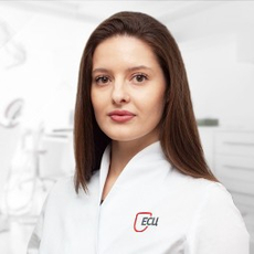 Овчинникова Анна Алексеевна, стоматолог-терапевт