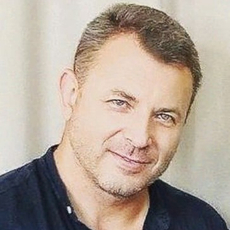 Гайя Иван, пластический хирург